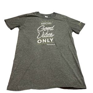 Gray, White, and Green “Social Good Vibes Only Blackbaud” Gildan T-shirt
